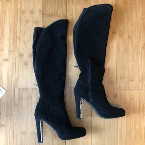 Fergie Faux Suede Black Boot Zipper Detail 8.5